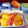 関空⇔香港往復で香港航空を利用。機内食（子供ミール）などの様子。